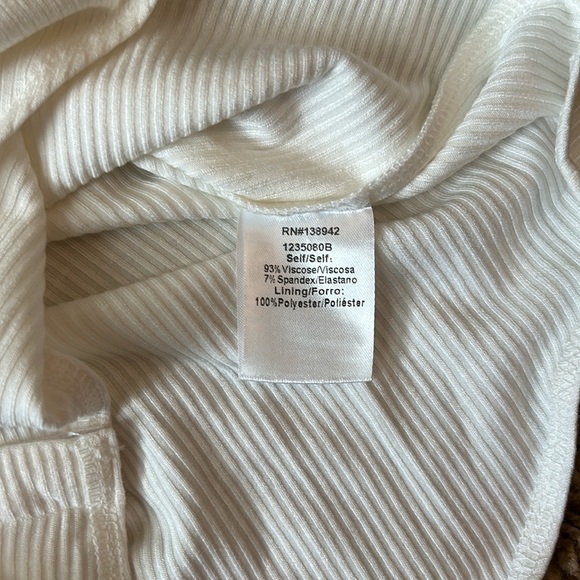 NWOT ribbed bodysuit - Picture 4 of 5